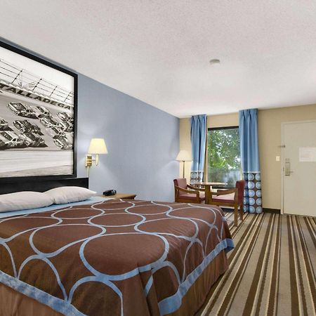 Super 8 By Wyndham Oxford Motel Eksteriør bilde